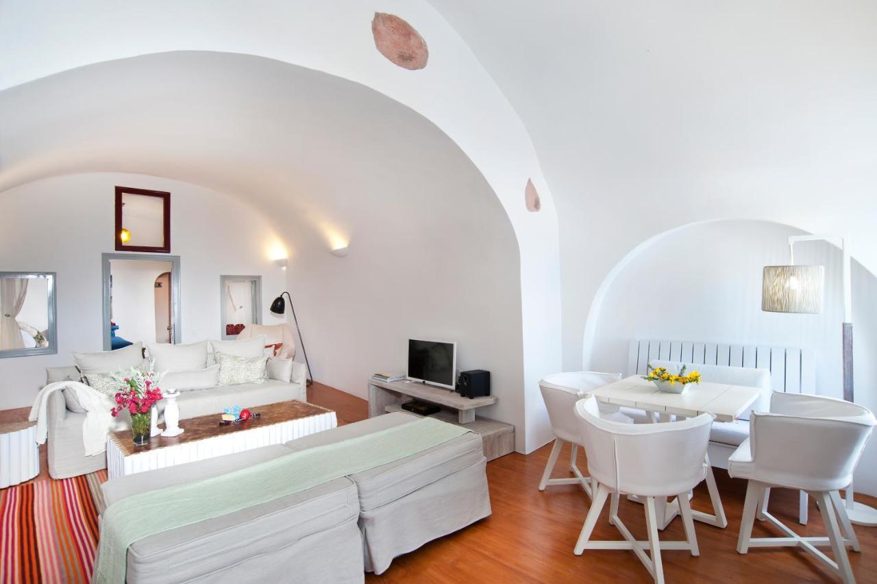 Antelmi Luxury Villa Fira  Extérieur photo