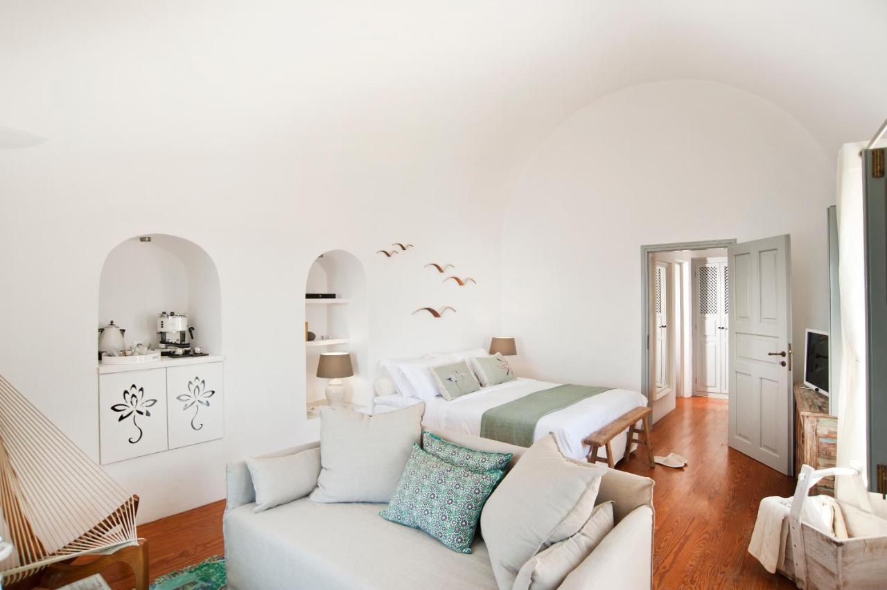 Antelmi Luxury Villa Fira  Extérieur photo
